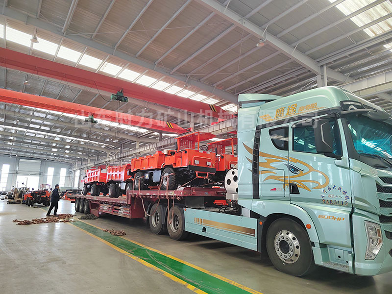 4台5吨井下自卸车发往新疆