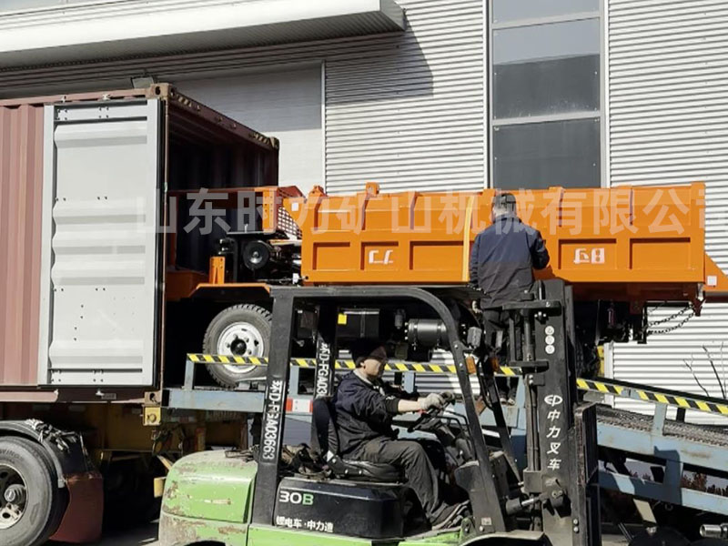 UQ-8井下矿用自卸车装柜出口