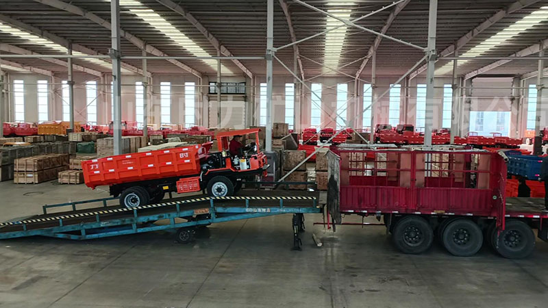 4台8吨井下自卸车发往湖北